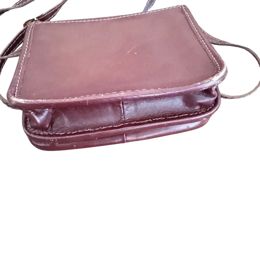 Vera Pelle Italy Raw Leather Sm‎ Crossbody structured 6.5x5.5 x2.5 preloved